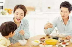 娱乐吃瓜酱不让父母喝水,揭秘不让父母喝水的惊人真相