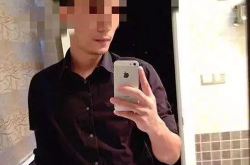 男抖音网红吃瓜,抖音男网红的吃瓜盛宴